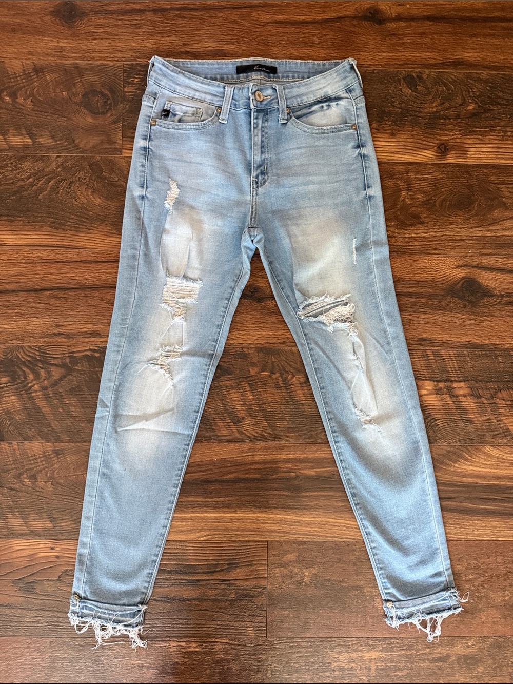 KanCan Light Blue Distressed Ankle Crop Jeans